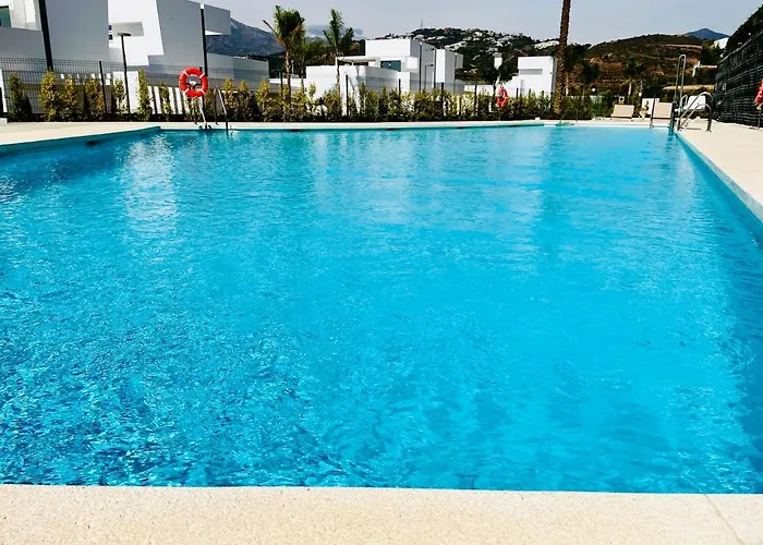 Exclusive New Within Santa Clara And Golf & Country Club Apartman