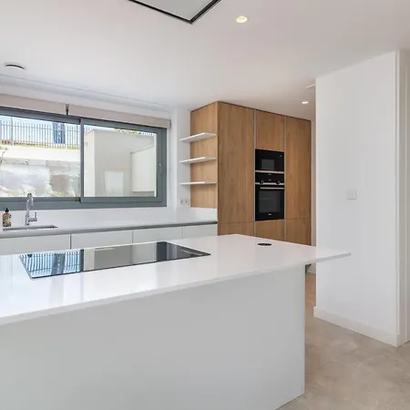 Exclusive New Within Santa Clara And Golf & Country Club Apartment *