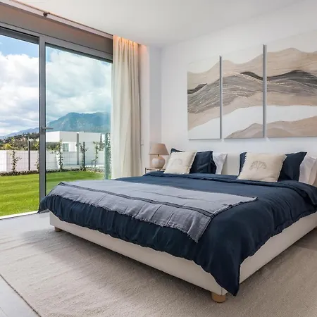 Exclusive New Within Santa Clara And Golf & Country Club Marbella