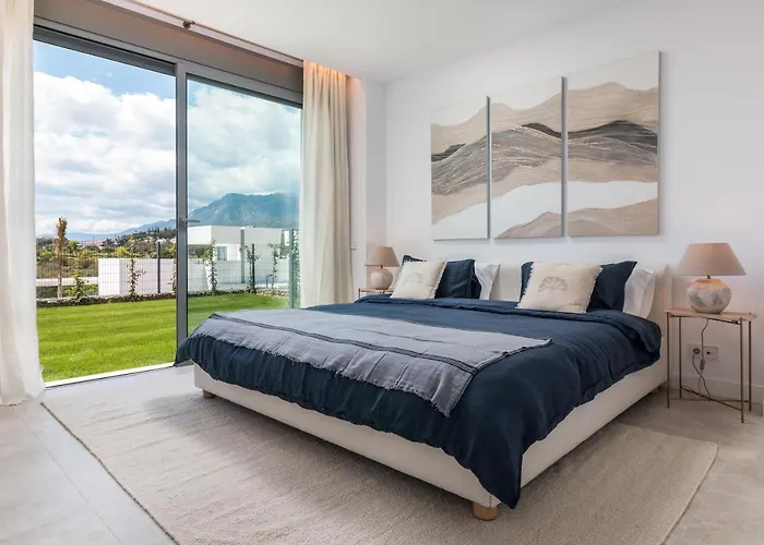 Exclusive New Within Santa Clara And Golf & Country Club Marbella